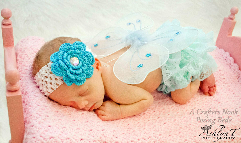 Small Traditional Newborn Photo Prop Baby Doll Bed And Foam Mattress